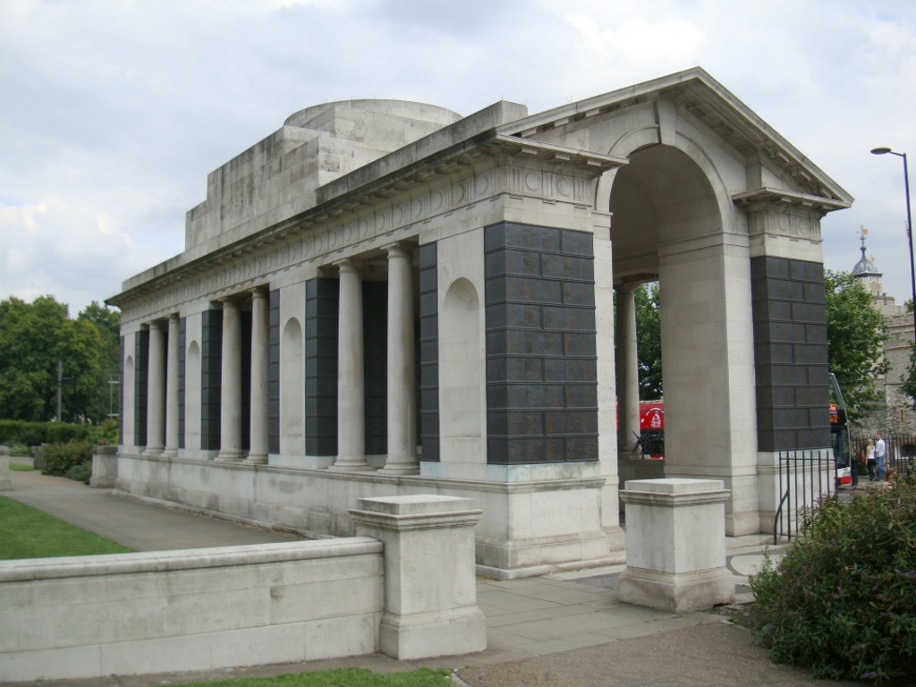 13 October – Tower Hill – 12:00
